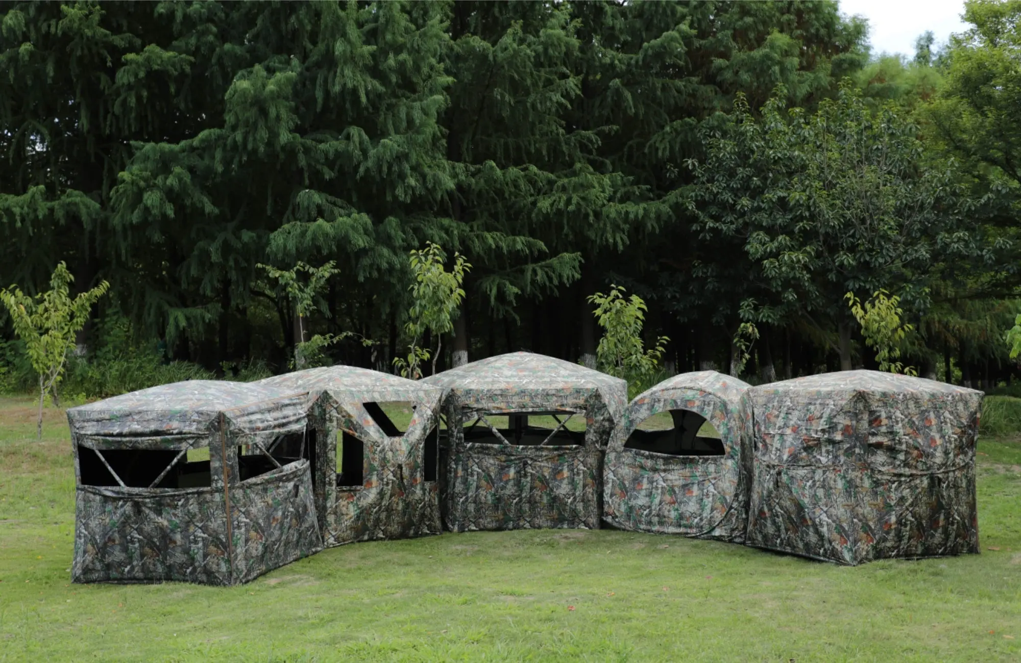 RCVE hunting blind video preview showing one-way visibility technology and camouflage pattern